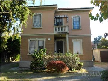 Immobile in asta di 287 m² con più di 5 locali e b