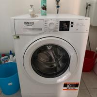 Lavatrice HOTPOINT seminuova