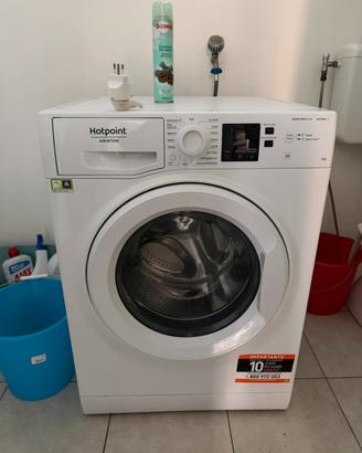 Lavatrice HOTPOINT seminuova