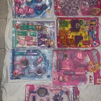 Giocattoli per bambini nuovi