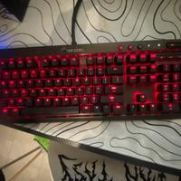 tastiera corsair k70 switch blu led rossi