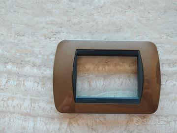 B. TICINO LIVING INTERNATIONAL.