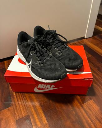 Nike pegasus 40 bianche e nere running