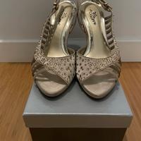 Scarpe con tacco eleganti, color platino