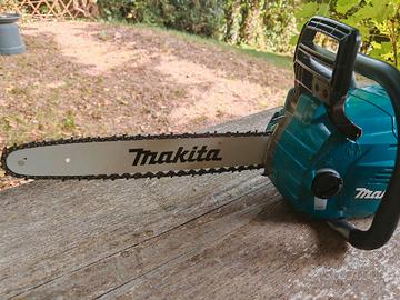 Makita motosega a batteria 40 V