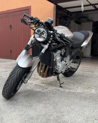 Yamaha Fazer 1000 - Cafè Racer Project