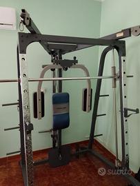 palestra(smith machine,pressa,cyclette)