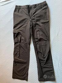 Pantaloni Decathlon Quechua taglia 42