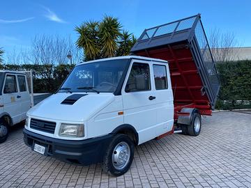 Iveco daily 35.10 7 posti ribaltab. gancio traino