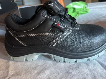 Scarpe antifortunistiche