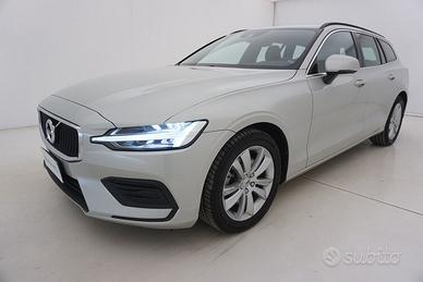 Volvo V60 B3 Momentum Business Pro Geartronic BR31