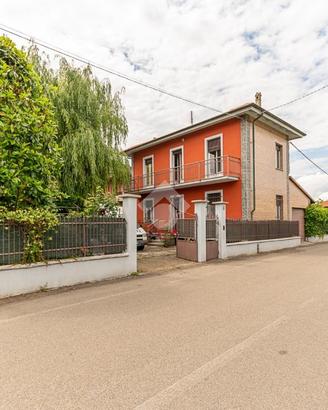 VILLA SINGOLA A DRUENTO