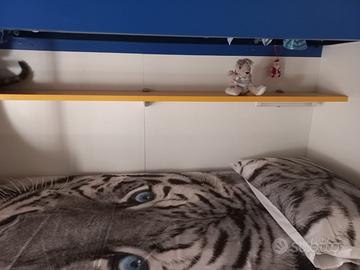 Latto a castello con scala a cassettoni