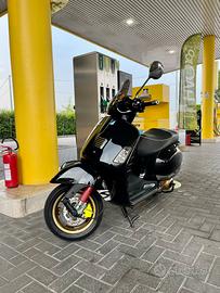 Vespa gts 300