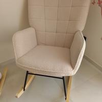 sedia a dondolo colore panna 