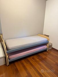 Doppio letto estraibile + materasso + comodino