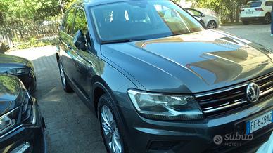 Volkswagen Tiguan 2.0 TDI SCR 4MOTION Business Blu