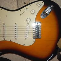 chitarra elettrica mai usata 