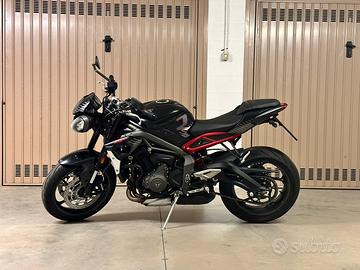 Street triple R 2021