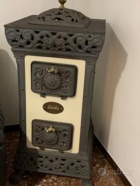 stufa a legna in ghisa