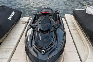 Seadoo 300 rtx 3 posti triple black ultima version