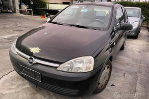 Ricambi usati per Opel Corsa 1.2 benz 16v del 2003