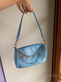 Borsa celeste con catena