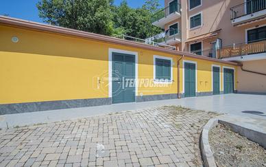 3 LOCALI NUOVA COSTRUZIONE SEMI-INDIPENDENTE CON T