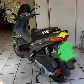 Gilera Runner VX giallo fosforescente 125 4 tempi 