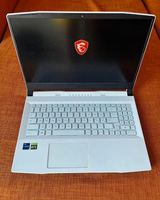 MSI Sword 15 "White Limited Edition" - i7 11800H,