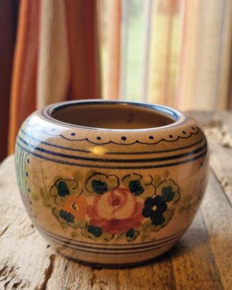 VASO IN CERAMICA O TERRACOTTA DECORATO A MANO