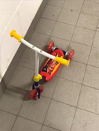Monopattino 3 ruote Disney Cars - Saetta McQueen