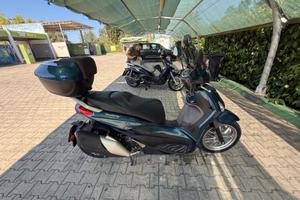 BEVERLY 400HPE SPORT CON PASSAGGIO