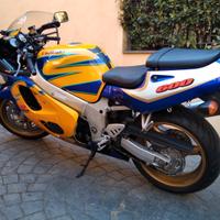 Suzuki GSX R 600 - 2000