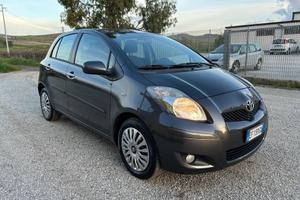 Toyota Yaris 1.3 5 porte Sol