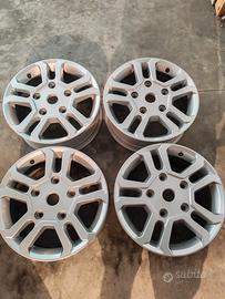 cerchi originali furgone Ford 17 pollici 
