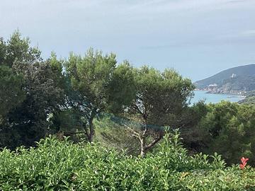 Villa di 277 m² con più di 5 locali e box auto a R