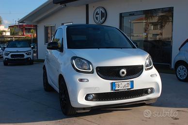 smart forTwo 0.9 t Prime 90CV twinamic Uff Italy L