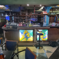 Locale ex karaoke Blue Moon