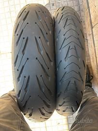 Pneumatici moto 110/70ZR17 150/60ZR17