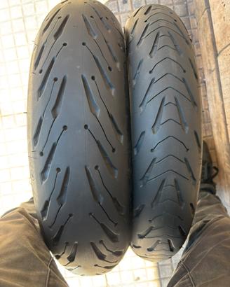 Pneumatici moto 110/70ZR17 150/60ZR17