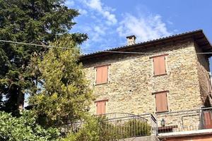 Casa indipendente di 168 m² con più di 5 locali a 