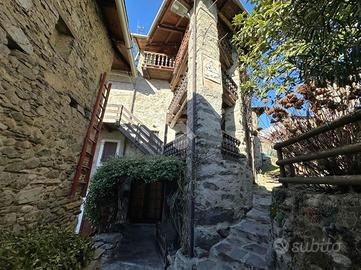 CASA SEMINDIPENDENTE A ARDENNO