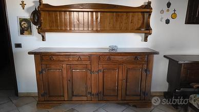 credenza stile arte povera