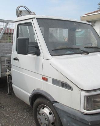 IVECO   DAILY  35.8   CON GRU