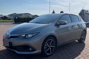 Toyota Auris II Style cvt Full Hybrid
