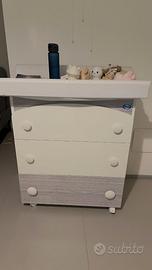 Cassettiera e lettino Pali