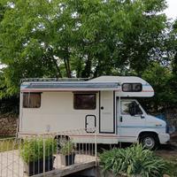 Camper mansardato
