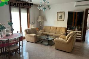 Appartamento di 120 m² con 4 locali a Piacenza
