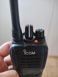 walkie talkie ICOM  F-1000 